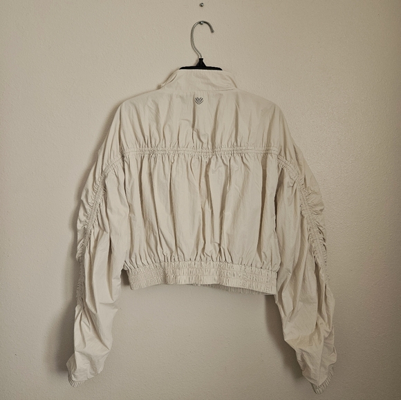 Forever 21 Cropped Windbreaker - Picture 2 of 7